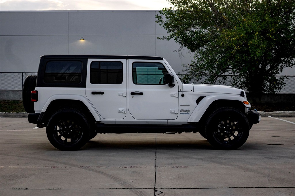 2022 Jeep Wrangler Unlimited Sahara 4xe photo 4
