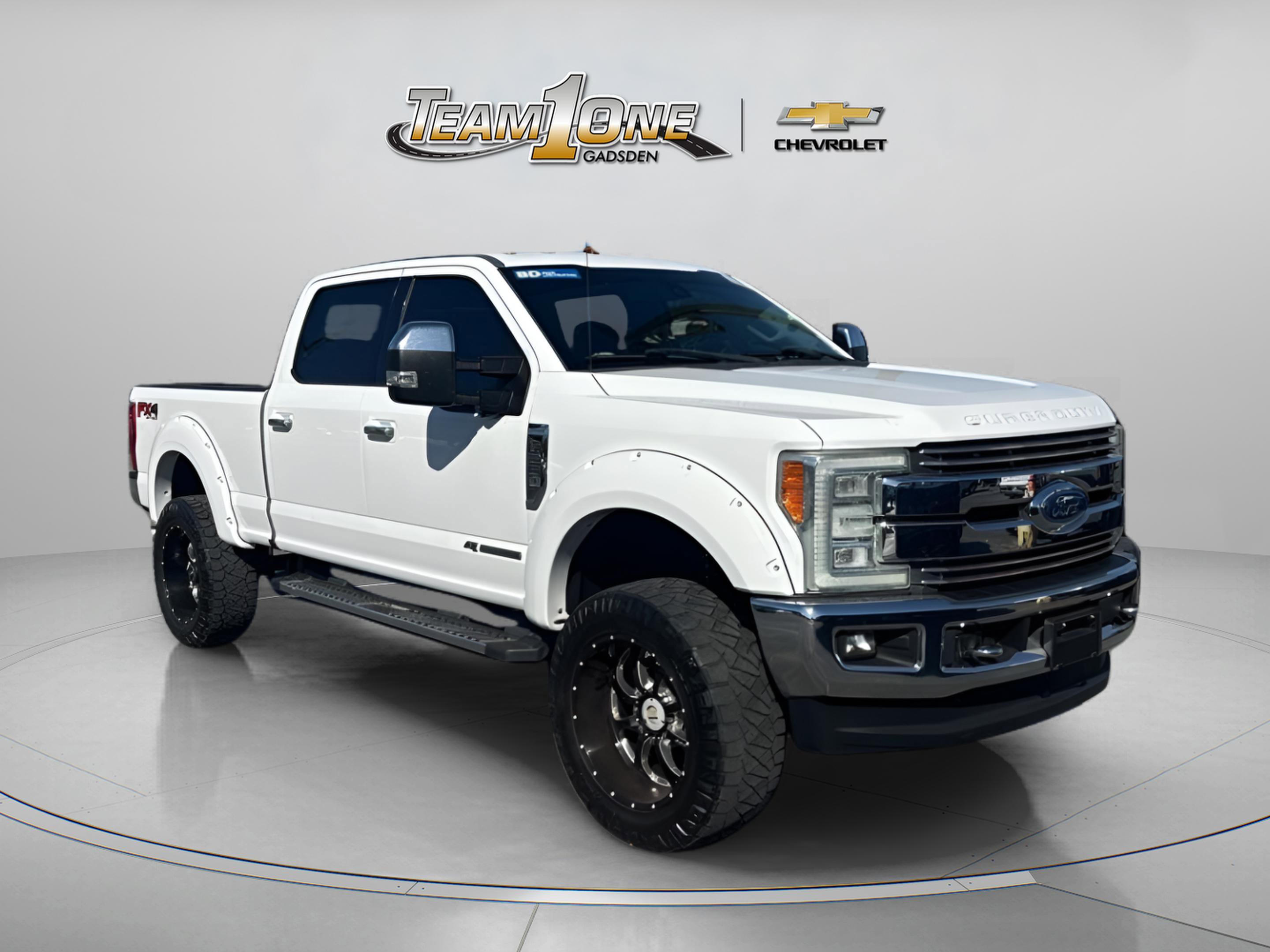 2017 Ford F-250 Super Duty Lariat's photo