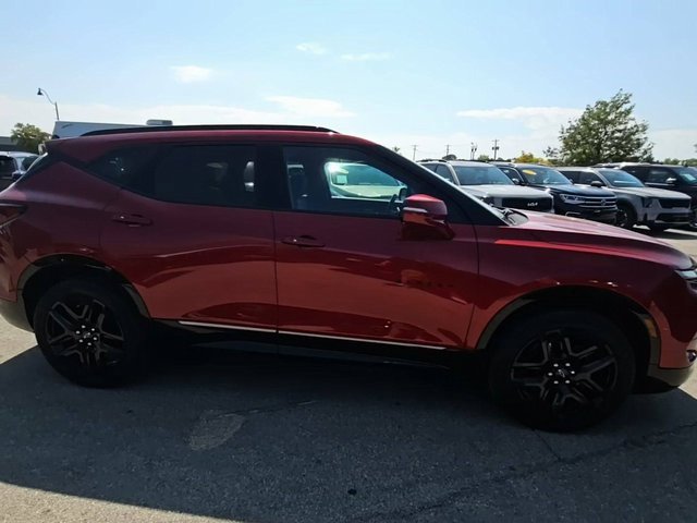 2023 Chevrolet Blazer RS photo 3