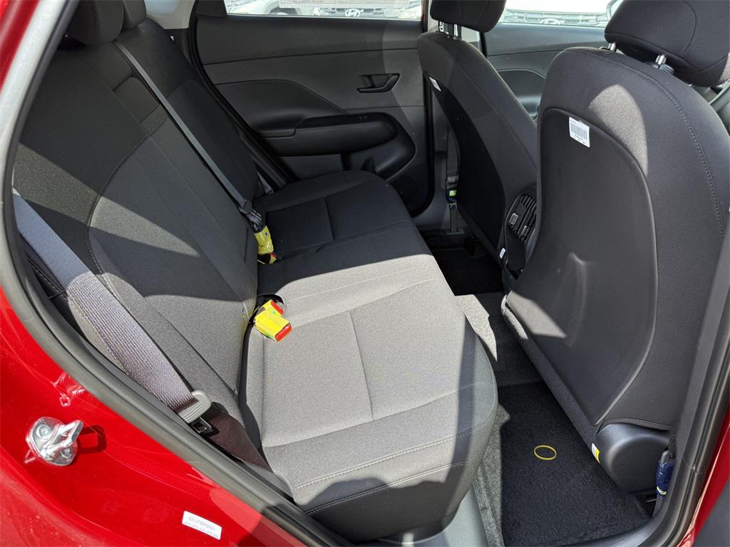 2025 Hyundai Kona SEL photo 15