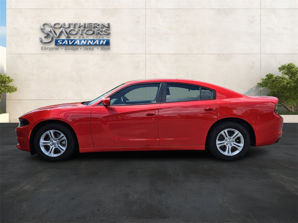 2022 Dodge Charger SXT photo 2