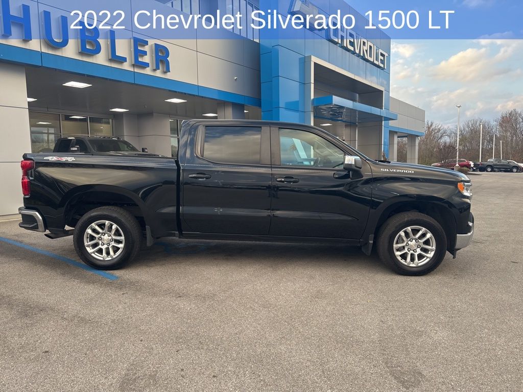 2022 Chevrolet Silverado 1500 LT photo 2