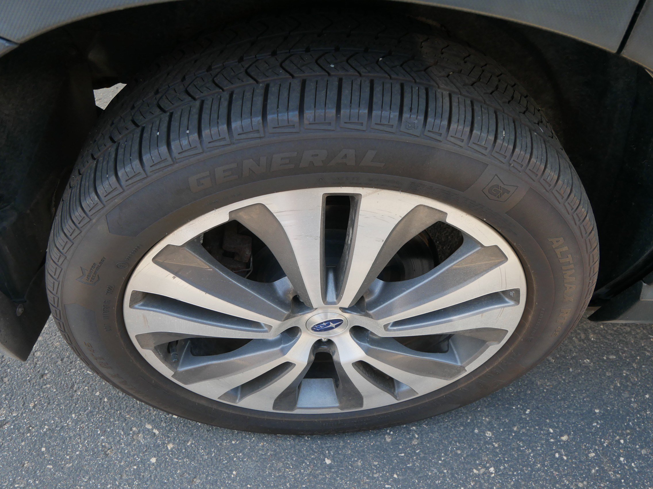 2021 Subaru Ascent Limited photo 4