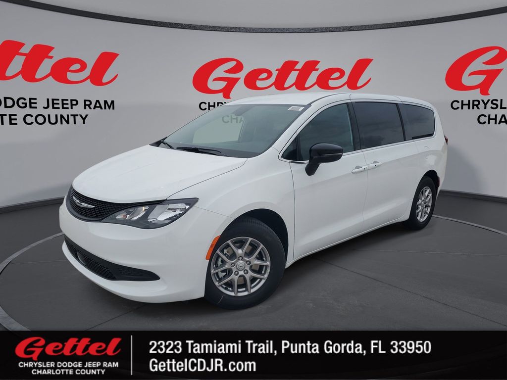 2026 Chrysler Voyager LX's photo