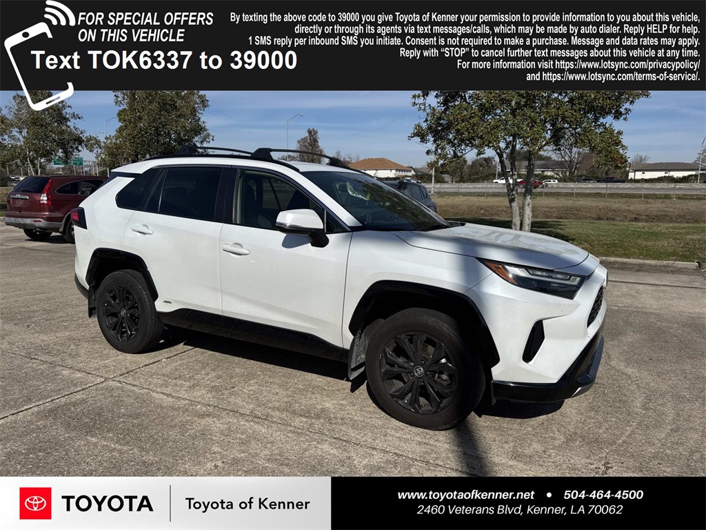 2023 Toyota RAV4 SE