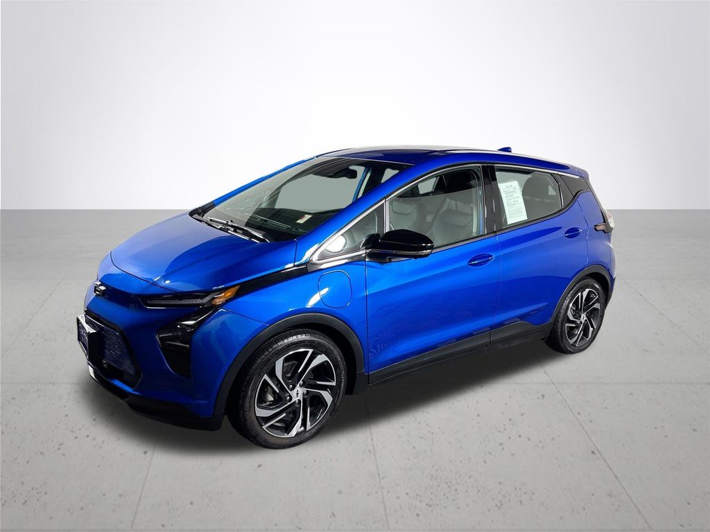 Used 2023 Chevrolet Bolt EV 2LT with VIN 1G1FX6S08P4103779 for sale in Gladstone, OR
