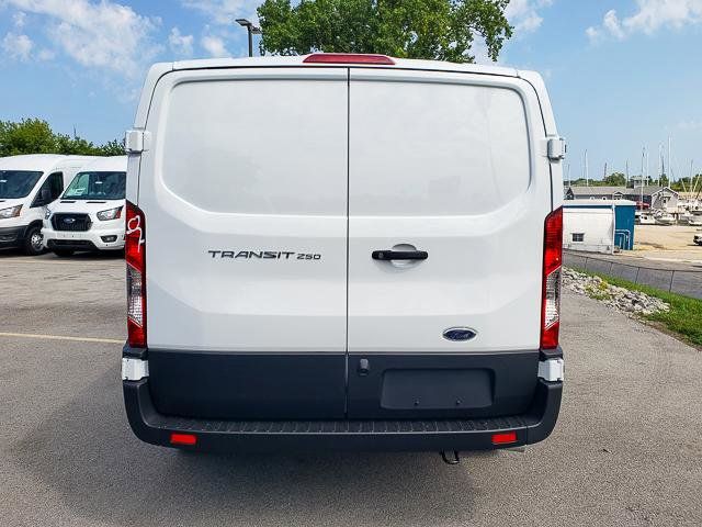 2025 Ford Transit Cargo Van photo 6