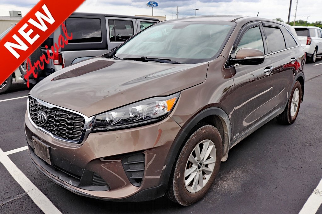 Used 2019 Kia Sorento LX with VIN 5XYPGDA33KG522645 for sale in Saint James, MO