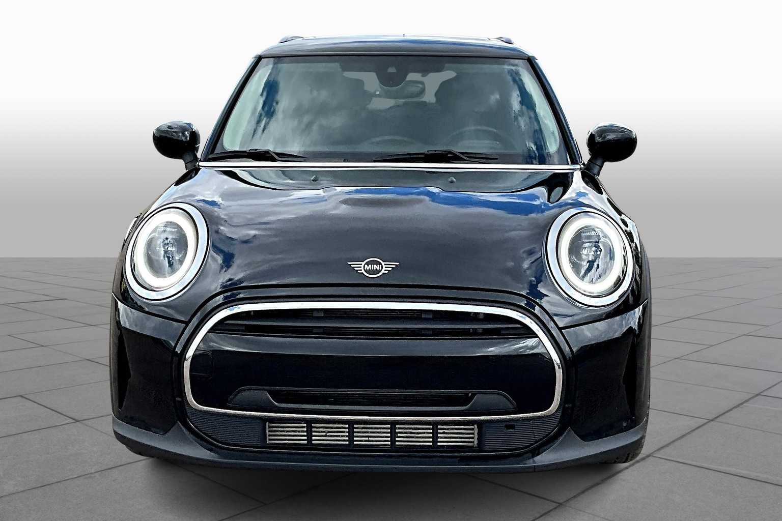 2023 Mini Cooper 2 Door Hardtop photo 3