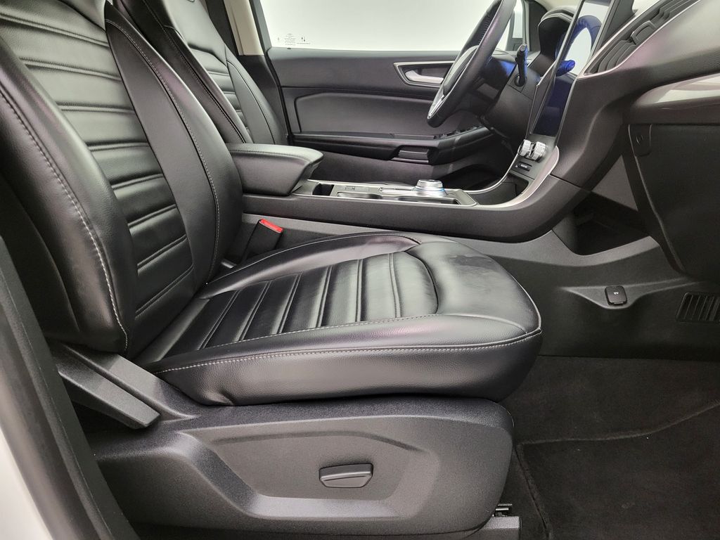 2024 Ford Edge SEL photo 11