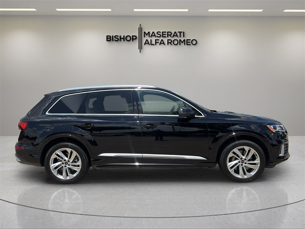 2021 Audi Q7 45 Premium Plus photo 2