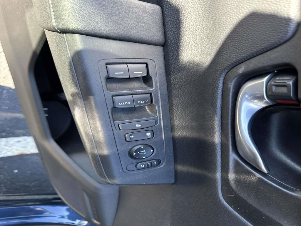 2023 Honda CR-V EX photo 24
