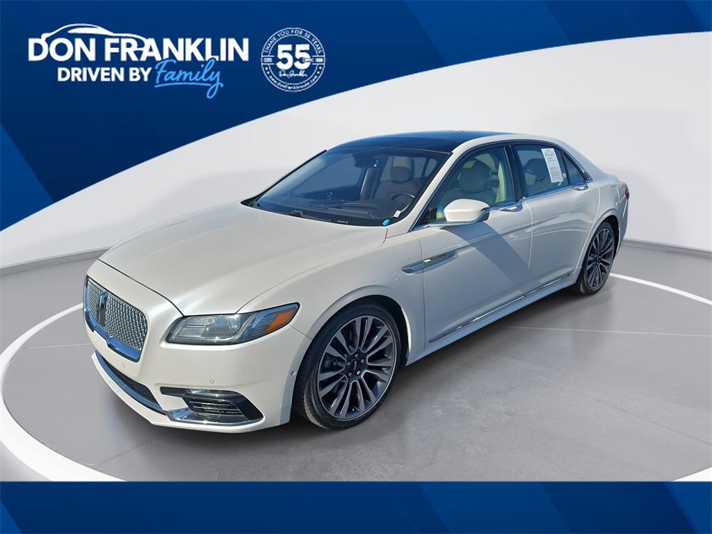 2018 Lincoln Continental Reserve's photo