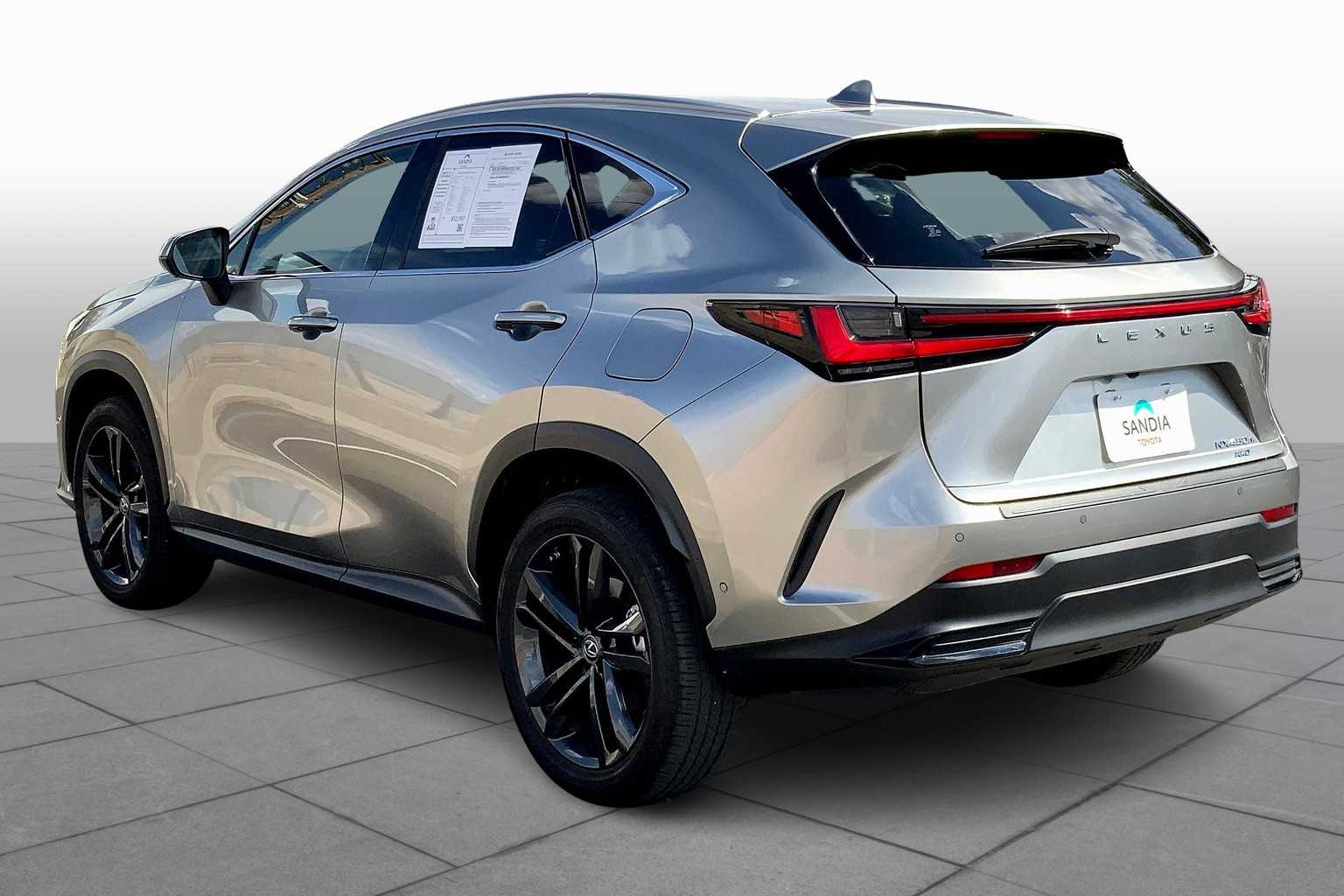 2023 Lexus NX Luxury photo 10