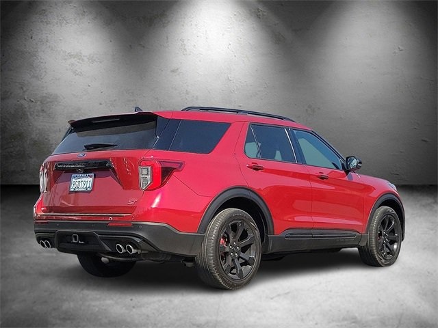 2023 Ford Explorer ST photo 4