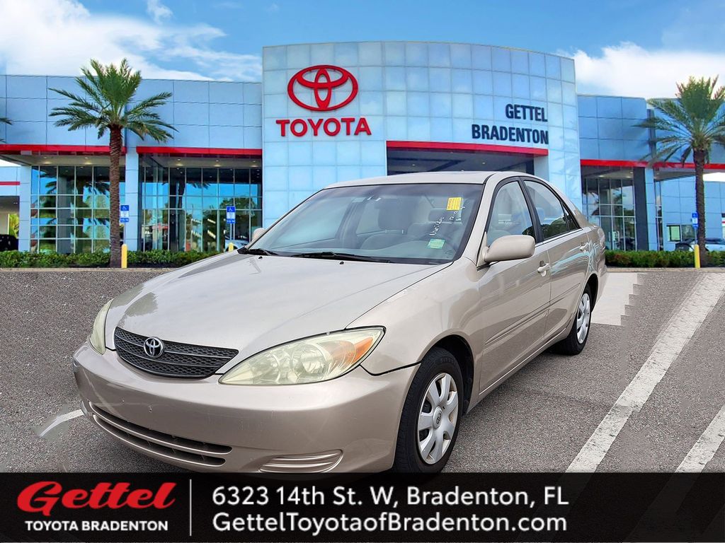 2003 Toyota Camry LE's photo