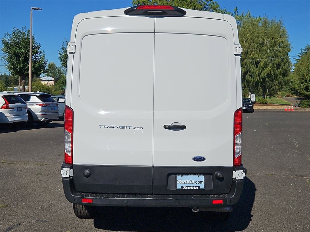 2020 Ford Transit photo 3