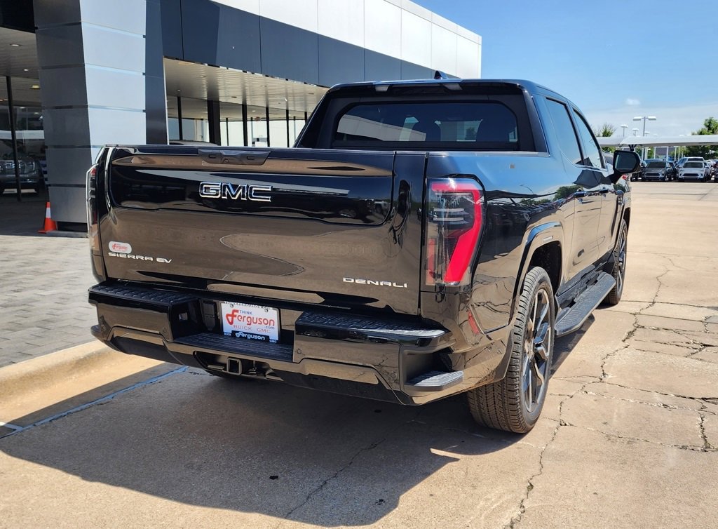 2025 Gmc Sierra EV Denali photo 2