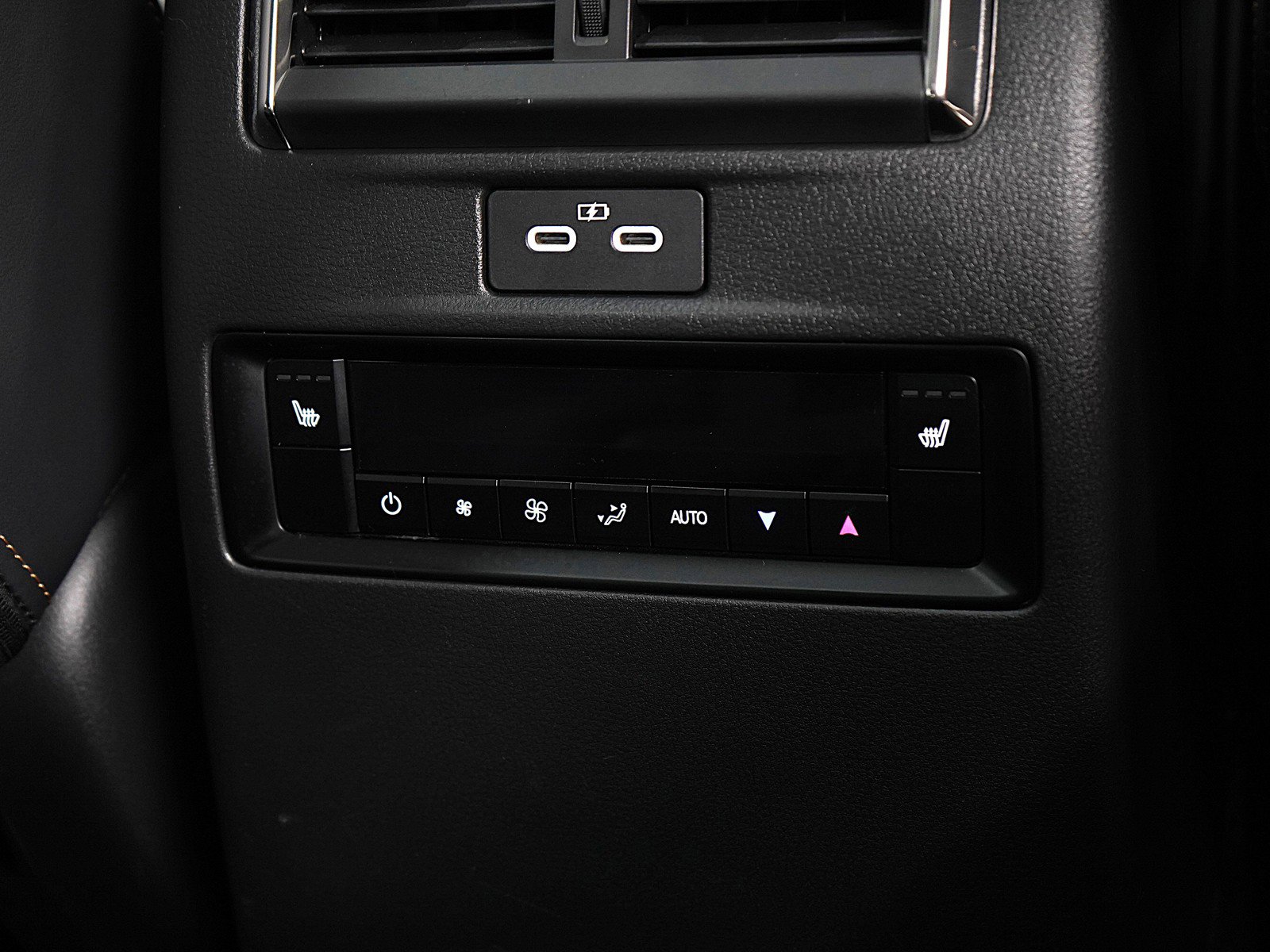 2024 Mazda CX-90 Premium Plus photo 16