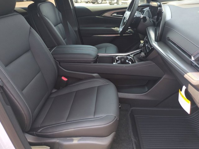 2026 Chevrolet Traverse photo 24