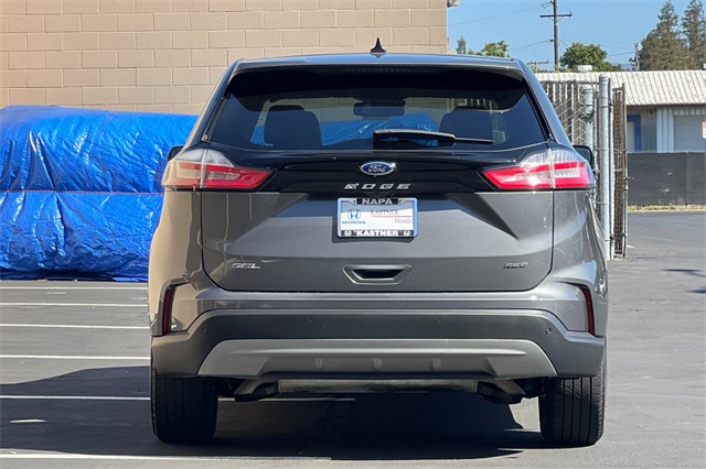 2023 Ford Edge SEL photo 4