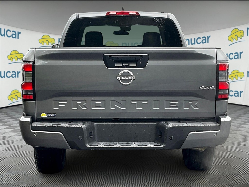 2025 Nissan Frontier SV photo 5