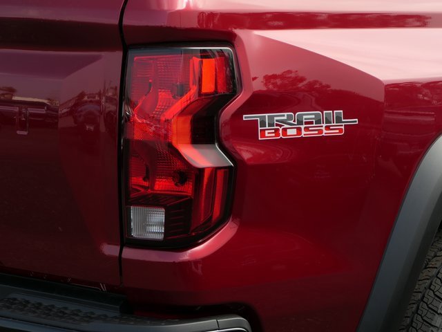 2026 Chevrolet Colorado Trail Boss photo 4