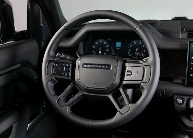 2025 Land Rover Defender 110 X photo 12