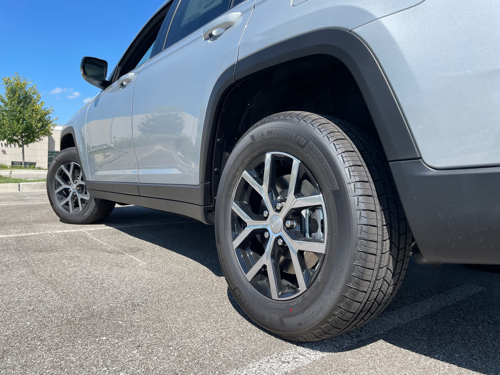 2025 Jeep Grand Cherokee Limited photo 5