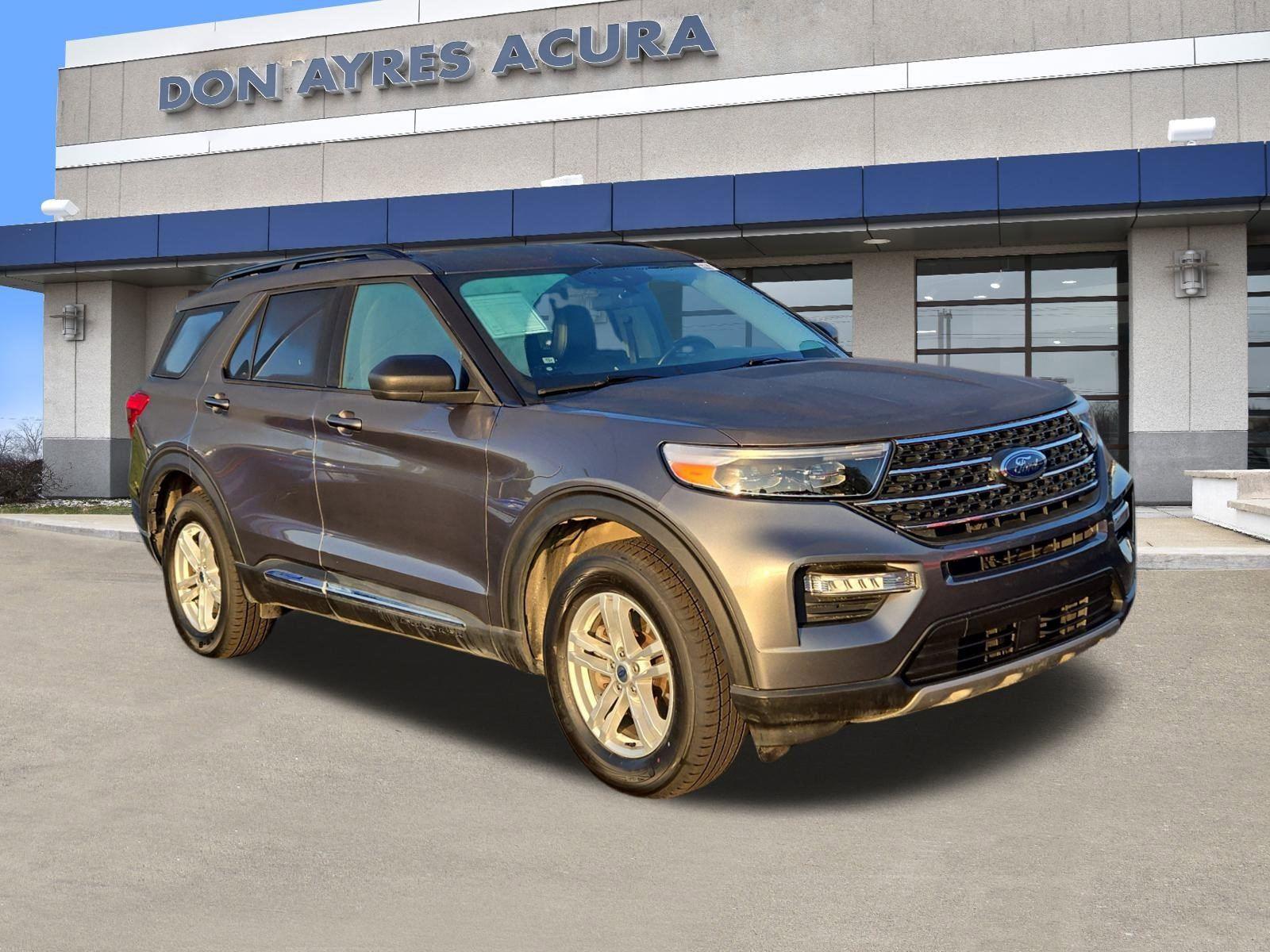 2022 Ford Explorer XLT's photo