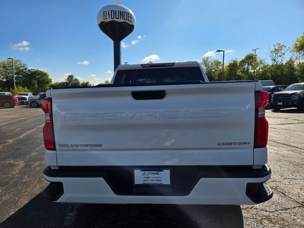 2021 Chevrolet Silverado 1500 Custom photo 11
