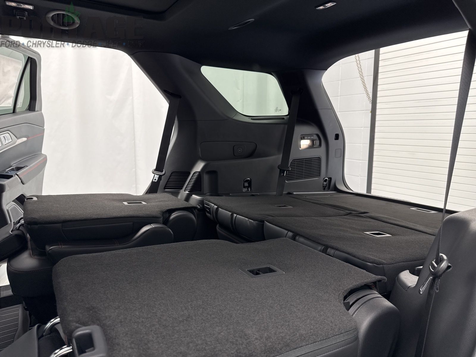 2025 Ford Explorer ST photo 44