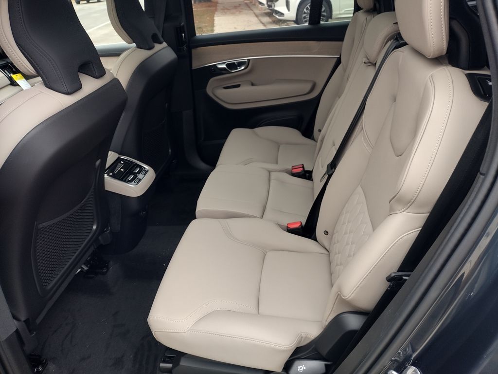 2026 VOLVO XC90 - Image 20