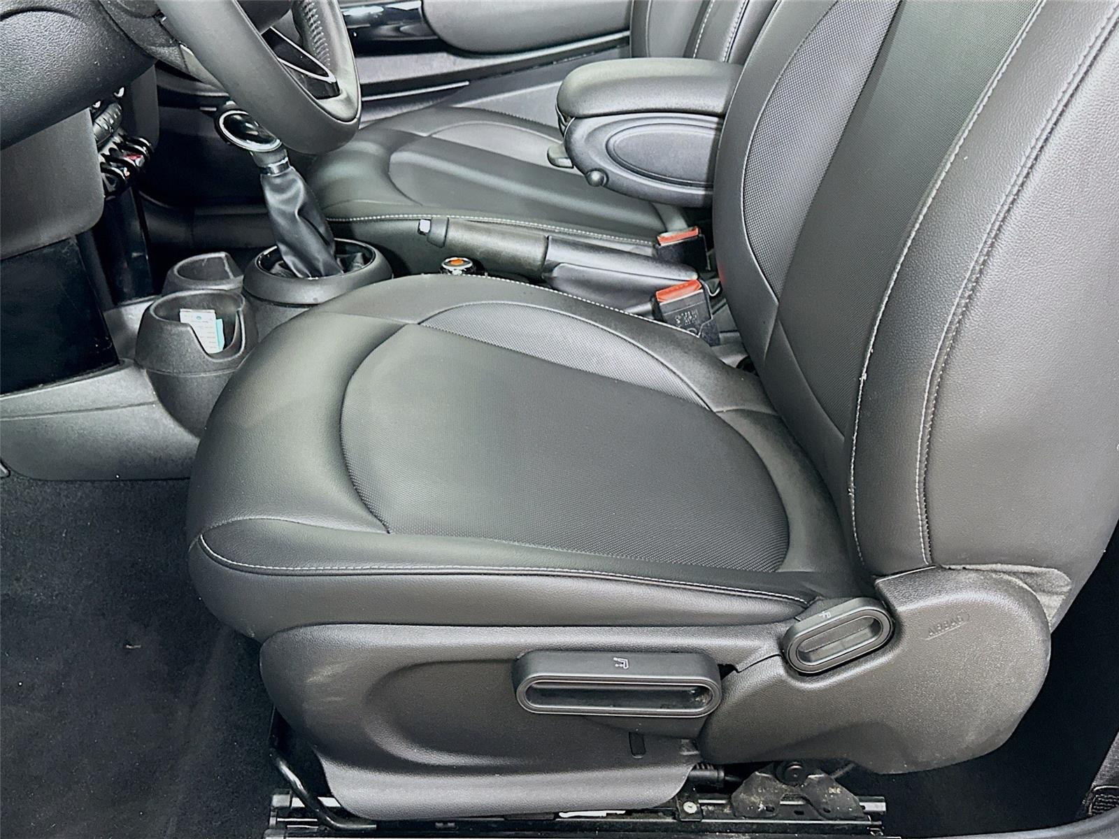 2019 Mini Cooper 2 Door Hardtop photo 18
