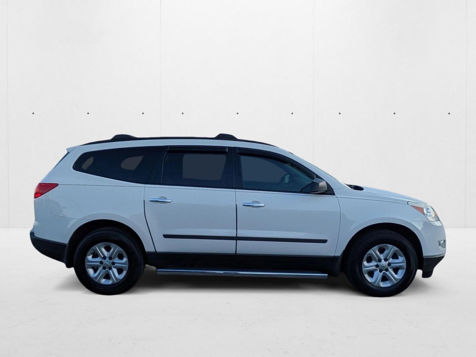 2012 Chevrolet Traverse LS photo 4