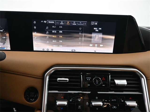 2025 Nissan Armada SL photo 3