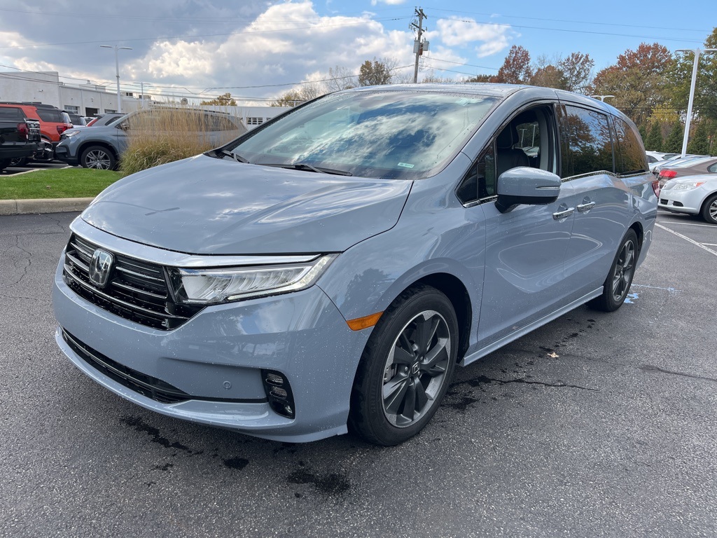 2023 Honda Odyssey Elite photo 2