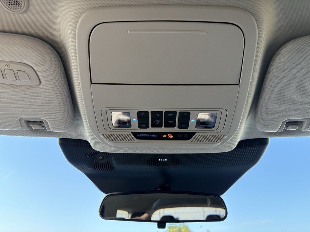 2025 Ford Explorer photo 13