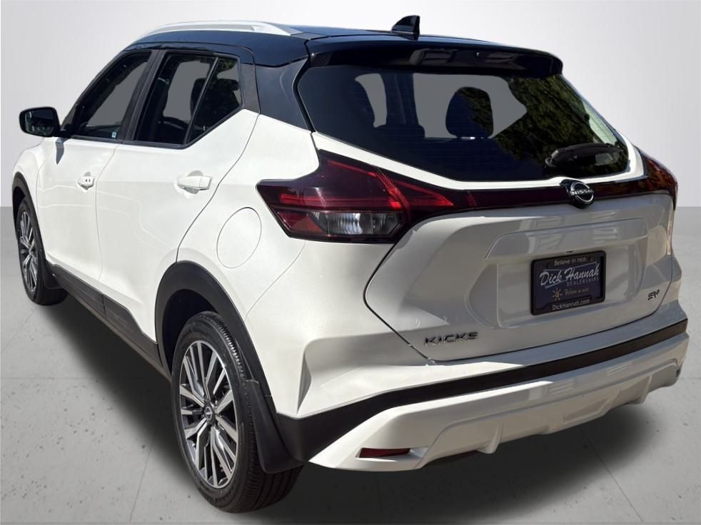 2023 Nissan Kicks SV photo 9