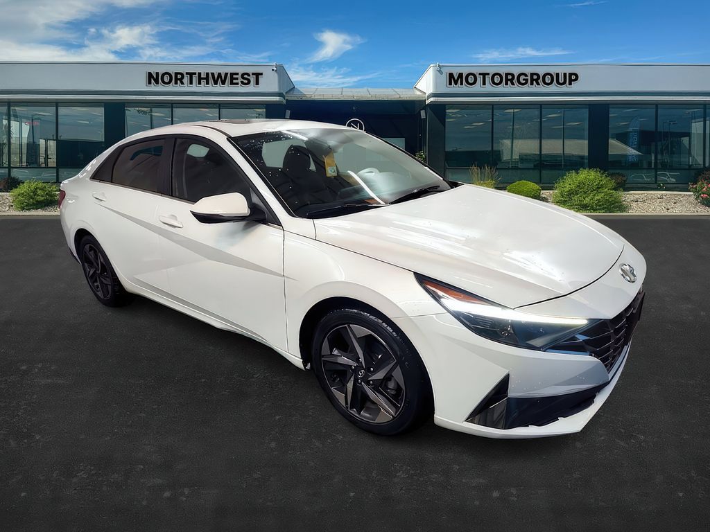 2021 Hyundai Elantra SEL's photo
