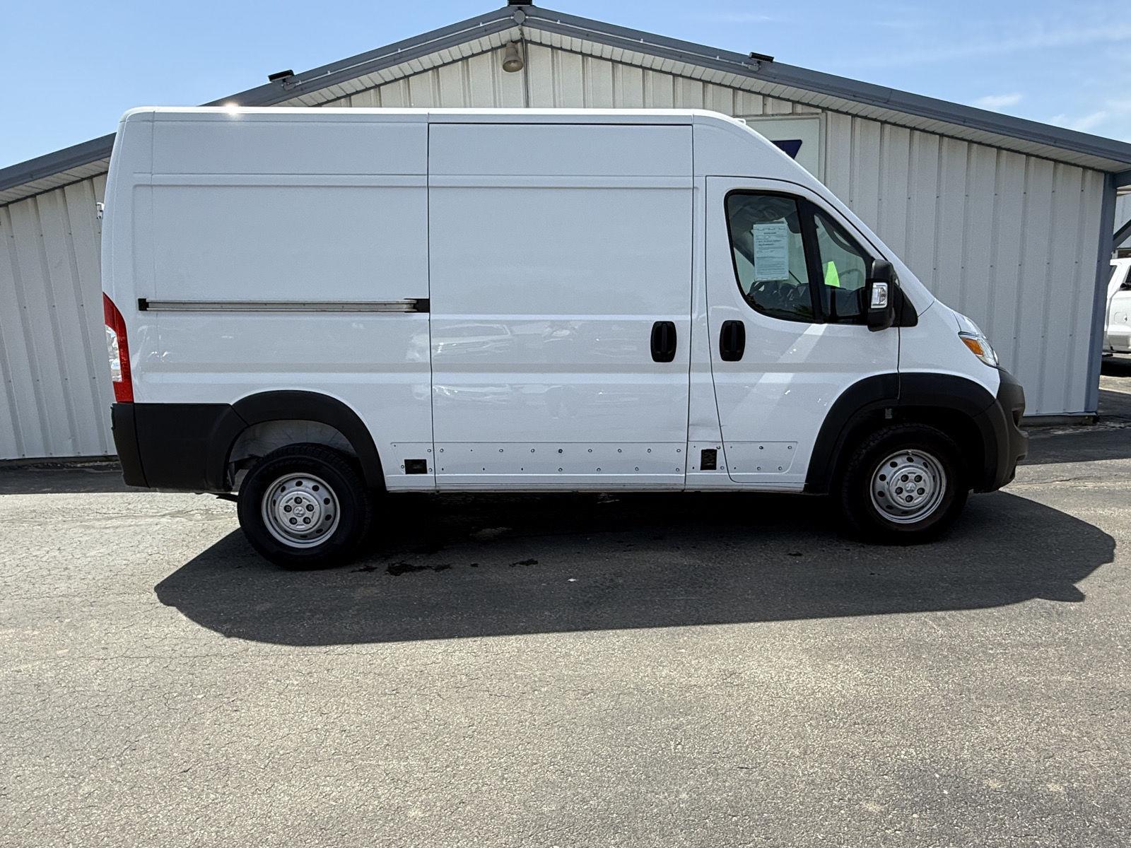 Used 2023 Bright White Clearcoat Ram  image 1