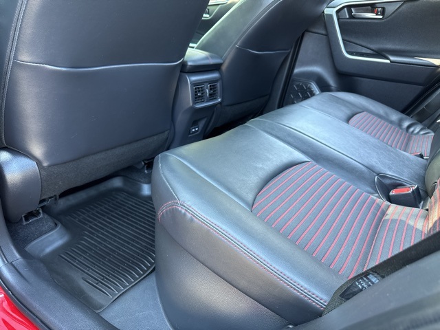 2022 Toyota RAV4 Prime XSE photo 19