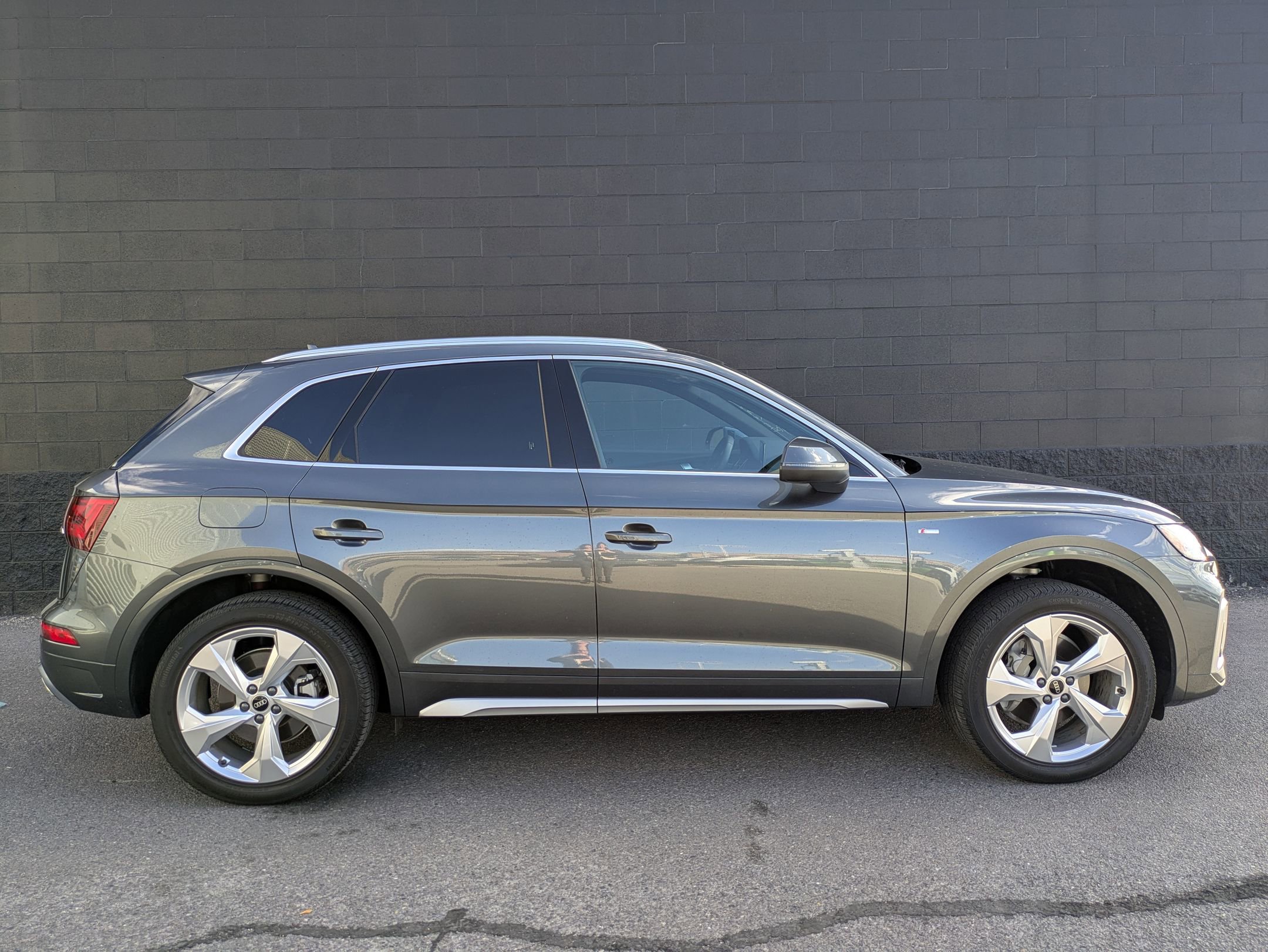 2023 Audi Q5 S line Premium Plus photo 4