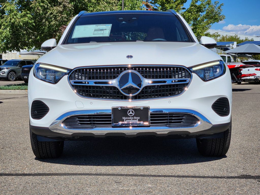 2026 Mercedes Benz GLC 300 4MATIC photo 3