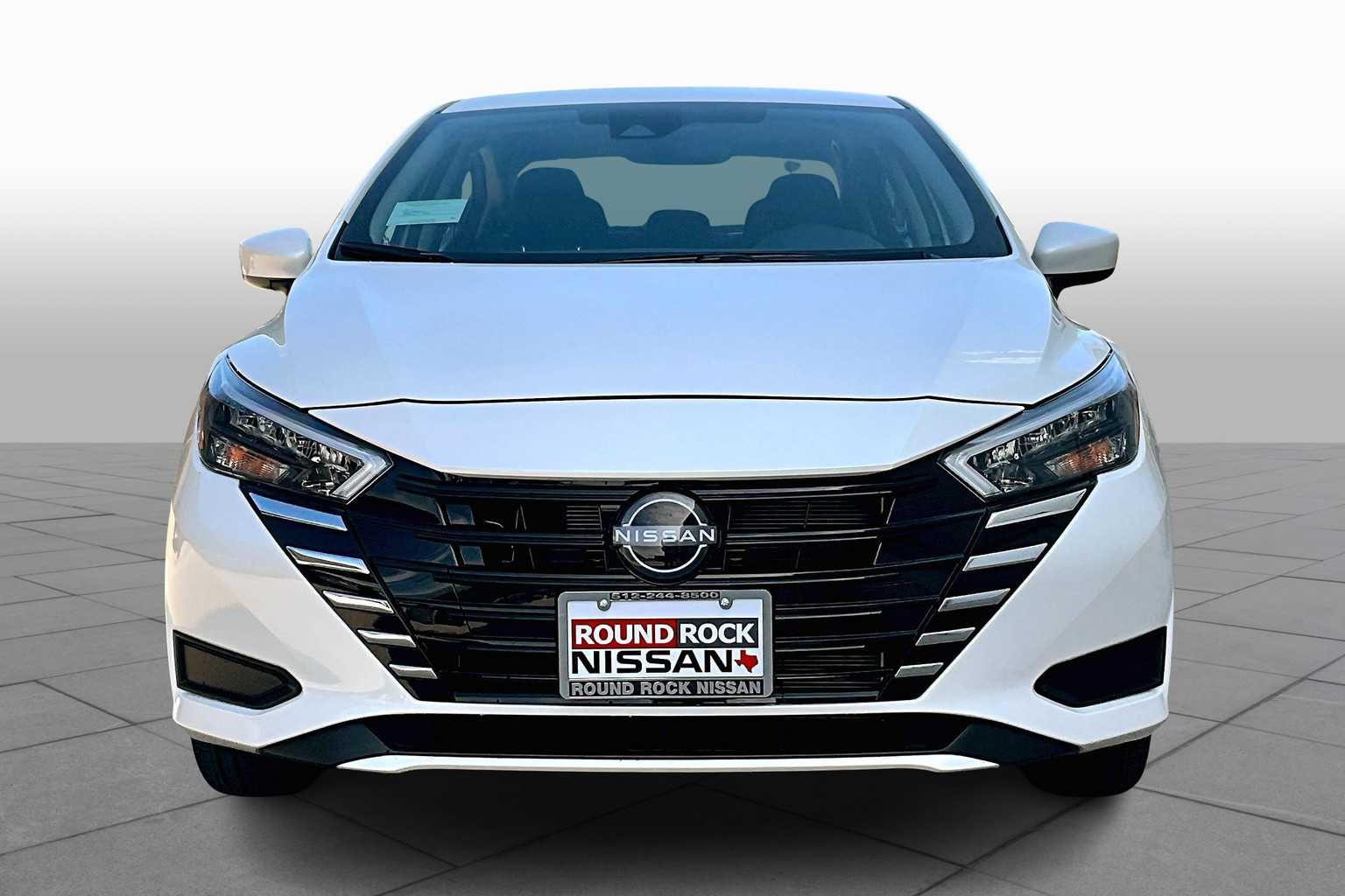 2025 Nissan Versa SV photo 3