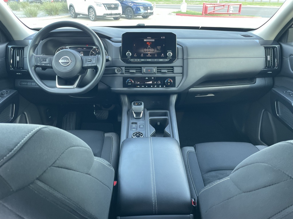 2024 Nissan Pathfinder S photo 15