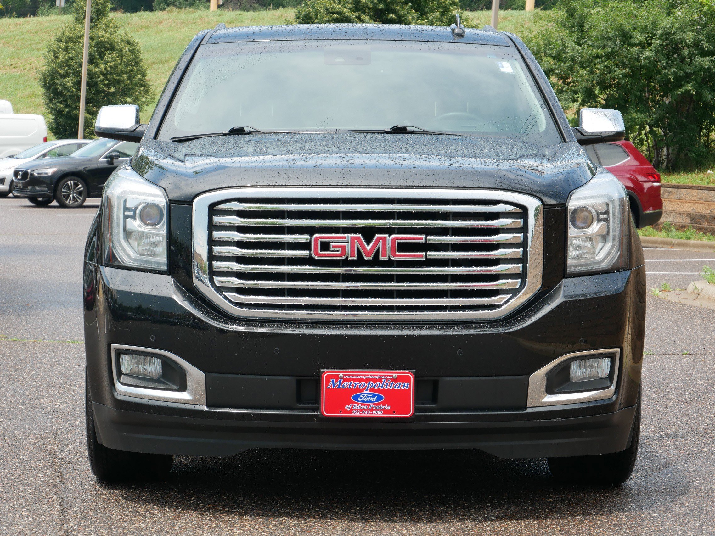 Used 2016 GMC Yukon XL SLT with VIN 1GKS2GKC1GR102873 for sale in Eden Prairie, Minnesota