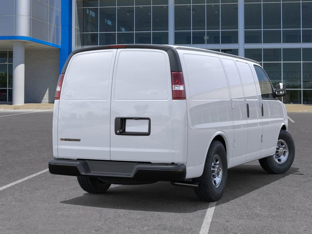 2025 Chevrolet Express Cargo 3500 photo 4