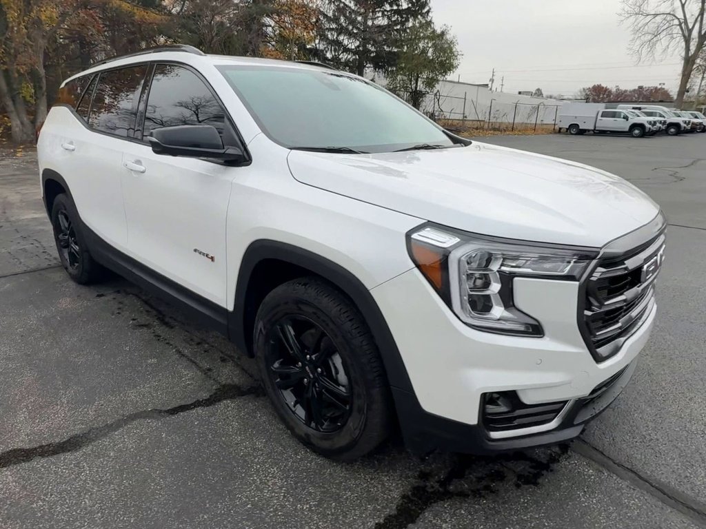 2022 Gmc Terrain AT4 photo 2