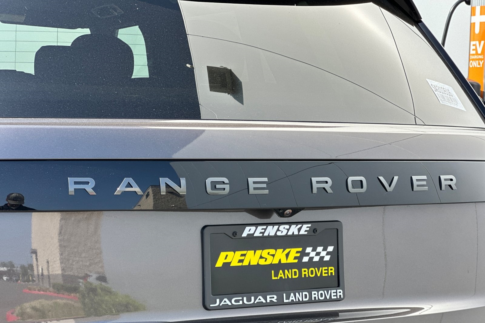 2025 Land Rover Range Rover SE photo 29